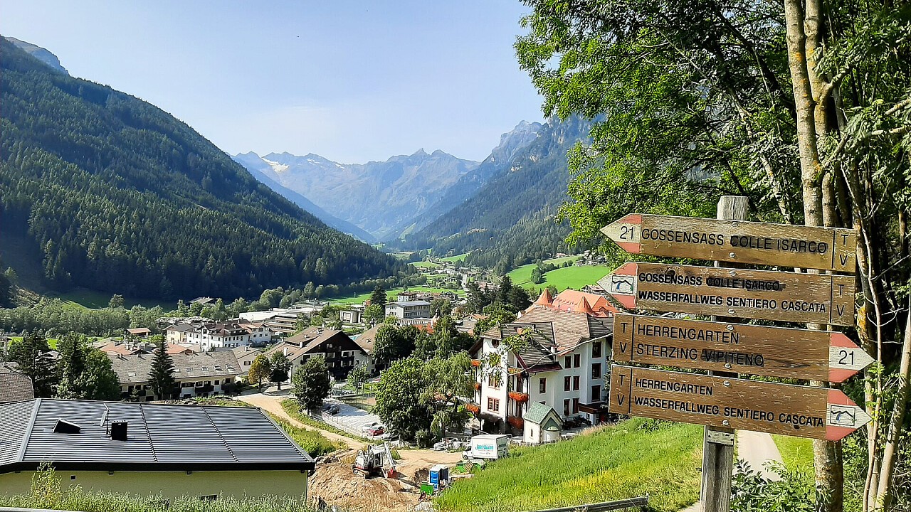 Sentiero della cascata a Colle Isarco